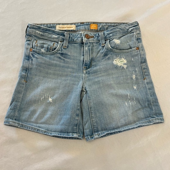 Pilcro and the Letterpress Pants - PILCRO AND THE LETTERPRESS Stet Distressed Jean Shorts, Size 26.